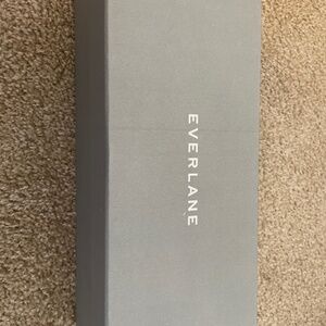 Everlane Women’s Nude Flats (6.5)
